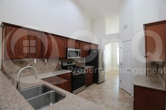 Building Photo - 254 E Nunneley Rd
