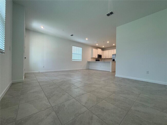 Foto del edificio - 9820 Walkway Dr