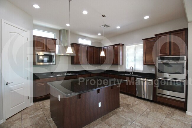Foto del edificio - 4167 E Glacier Pl