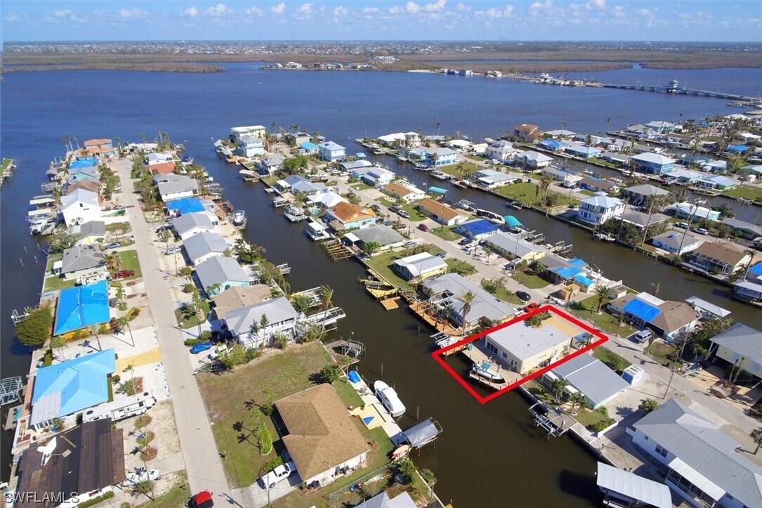 2752 Geary St, Matlacha, FL 33993 House for Rent in Matlacha, FL