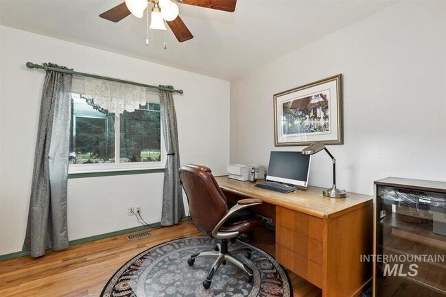 Foto del edificio - 9380 Ruth Marie Dr