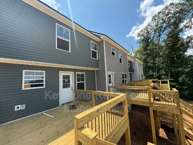 Foto del edificio - 80-D Ridge Road