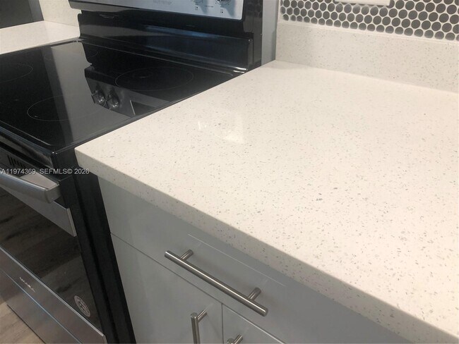 Foto del edificio - 1016 NE 17th Ave