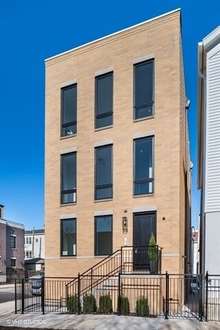 Foto del edificio - 1244 W Huron St