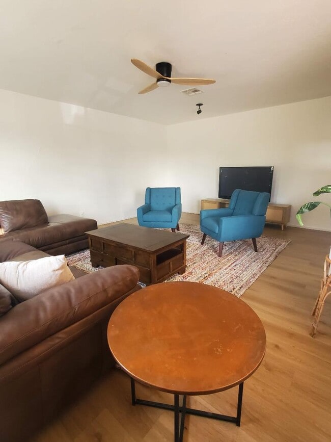 Photo - 1520 W Encanto Blvd Apartment