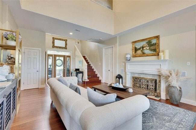 Building Photo - 512 Beardsley Ln