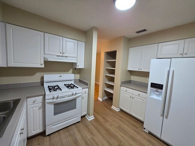 Foto del edificio - 4402 NW 30th Ter