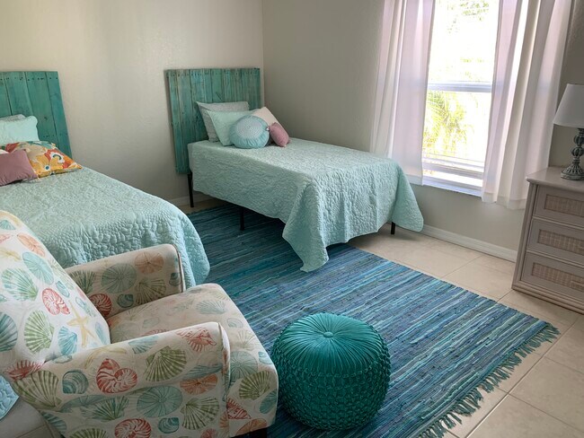 Foto del edificio - 7428 Michael St