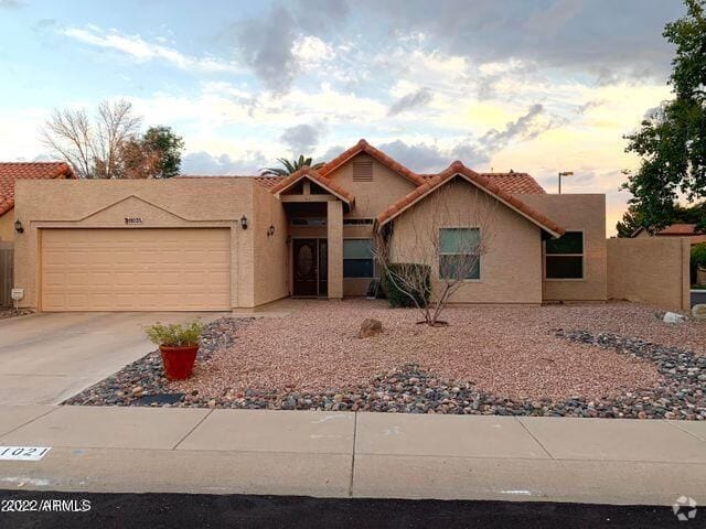Building Photo - 11021 E Poinsettia Dr