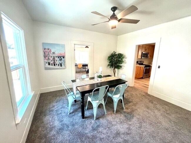 Foto del edificio - **Reserve for Summer 2026** Great Chestnut Street Property