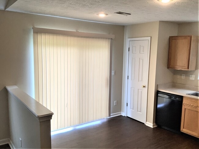 Building Photo - 930 W Jameson Ct