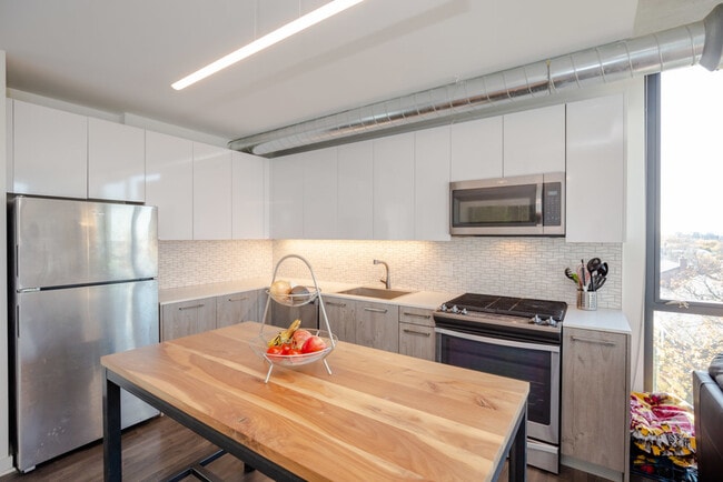 Foto del edificio - 1714 W Roscoe St