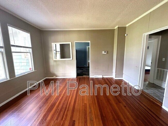 Foto del edificio - 2331 Santee Ave
