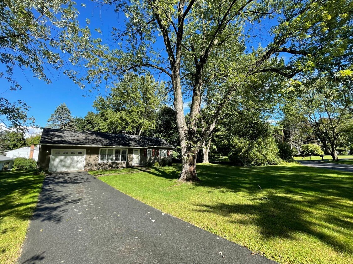 Foto principal - Beautiful and Quaint Home in a Great Neigh...