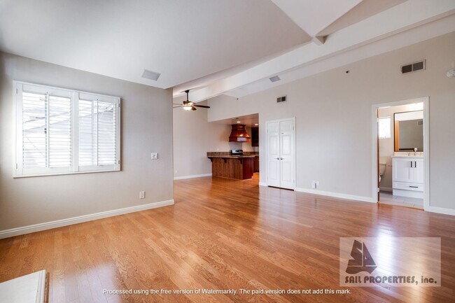 Foto del edificio - Welcome Home to Comfort and Convenience in...