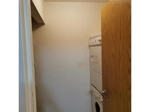 Building Photo - 13507-13596 2xx