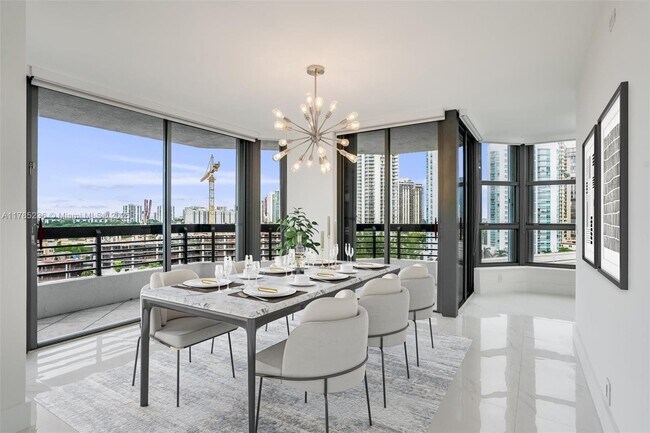 Foto del edificio - 3500 Mystic Pointe Dr