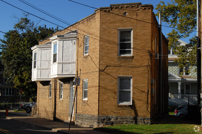 Building Photo - Lawndale Apartments