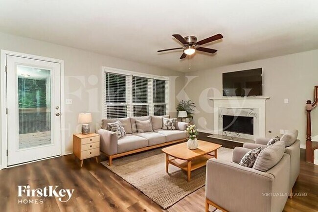 Foto del edificio - 191 Hunters Creek St