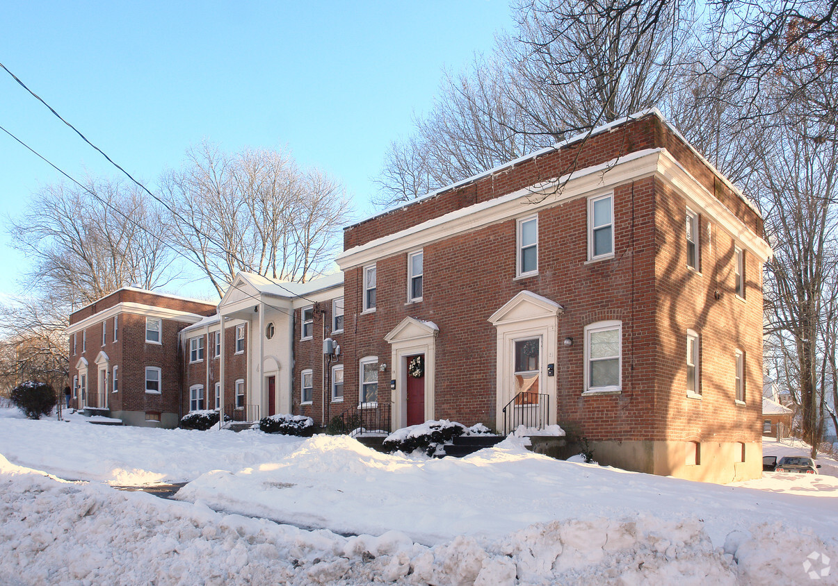 Primary Photo - Hughes Apartment