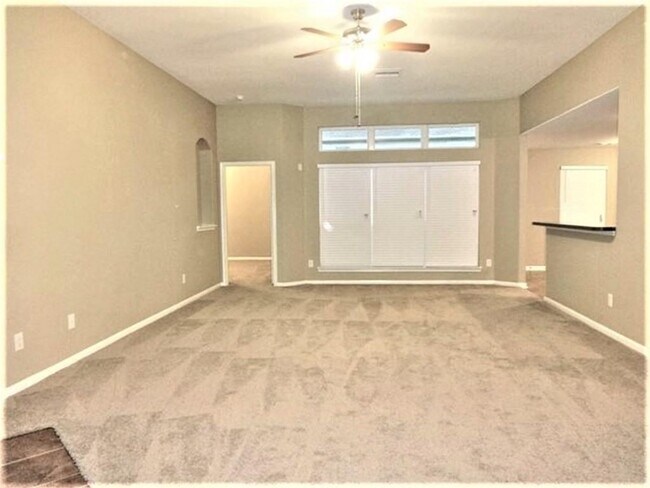 Building Photo - 22722 Canyonback Ct