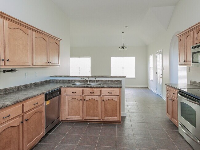 Building Photo - 6768 Jessie Hoyt Dr