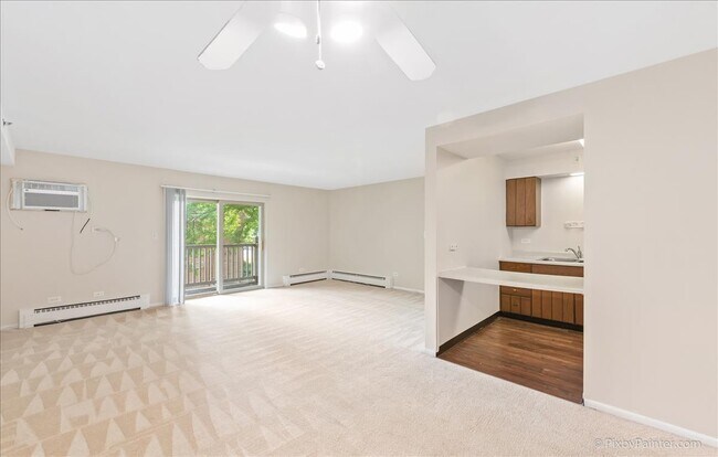 Building Photo - 2410 N Kennicott Dr