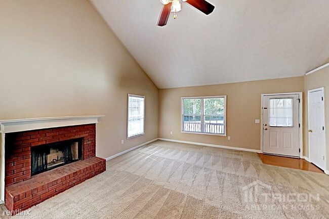 Building Photo - 75 Shadowbrook Trace