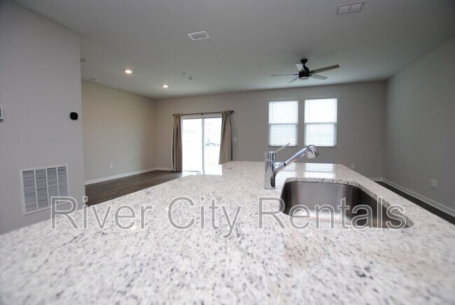 Foto del edificio - 14655 Macadamia Ln