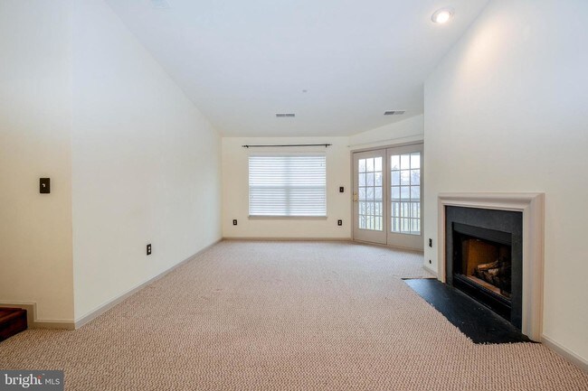 Building Photo - 6111 Wigmore Ln