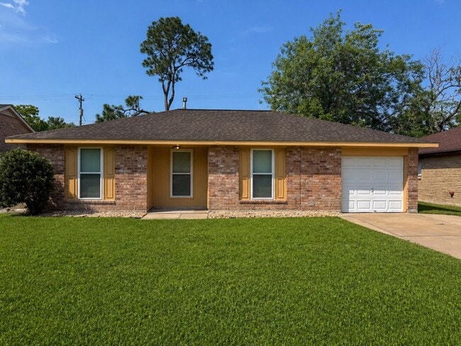 Building Photo - 506 Avondale Ln