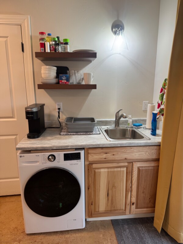 Foto del edificio - 2091 Fallbrook Ct