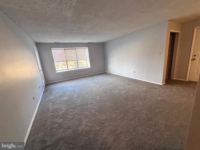 Building Photo - 4810B Aberdeen Dr