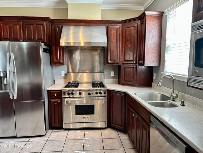 Foto del edificio - 9721 Buttercup Dr