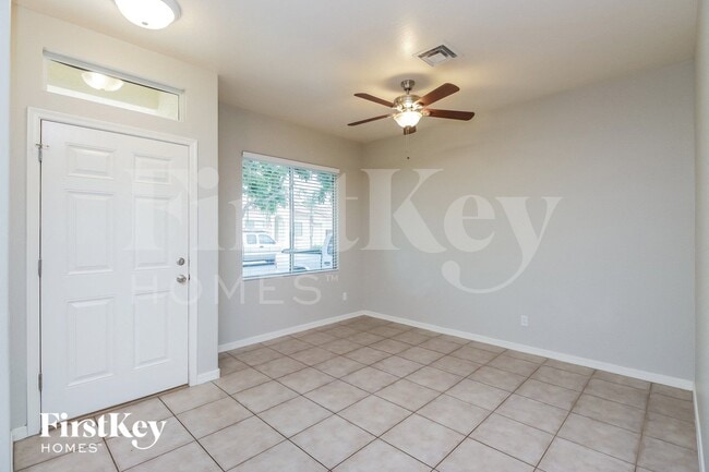 Foto del edificio - 113 N Warren St