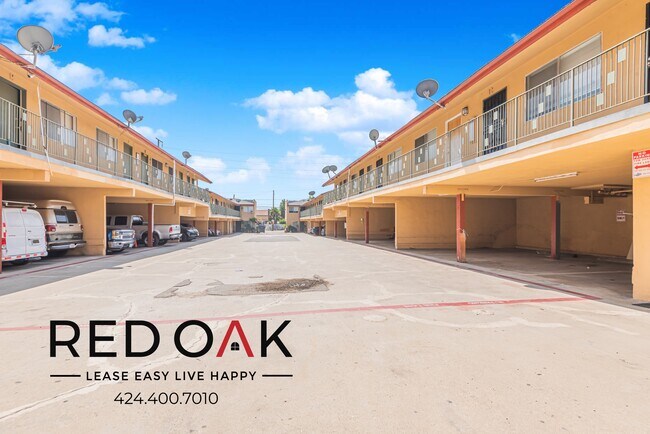 Foto del edificio - ~2 Weeks Free~ Cozy, Charming Top Floor On...
