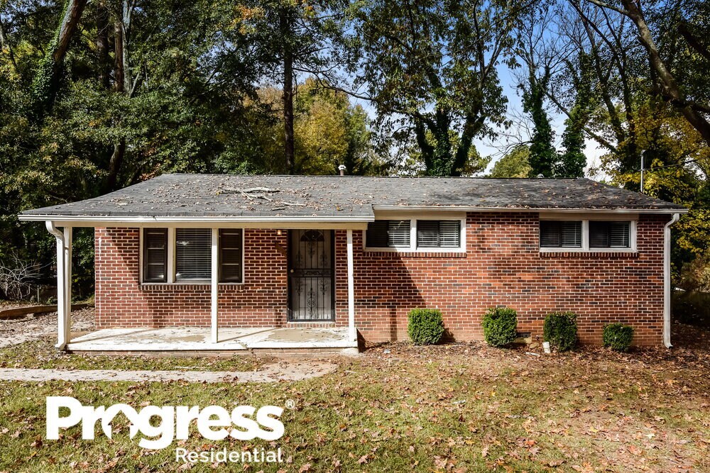 Primary Photo - 3343 Renault Rd SE