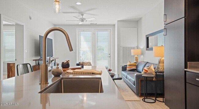 Foto del edificio - 6025 W Thomas Rd