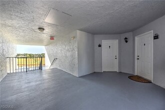 Building Photo - 13615 Eagle Ridge Dr