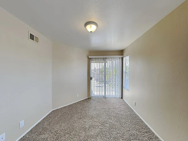 Building Photo - 13504 Bixler Ave