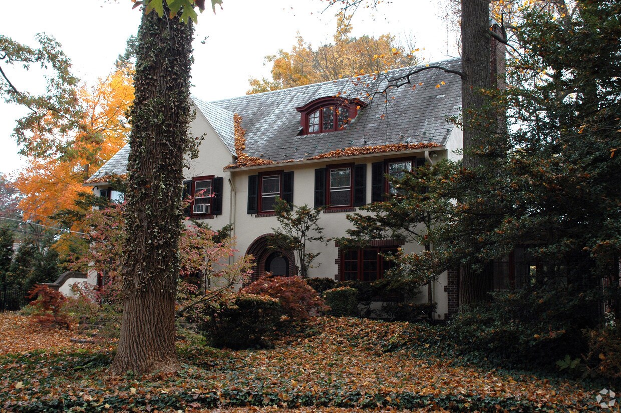 Building Photo - 39 Berwick Rd