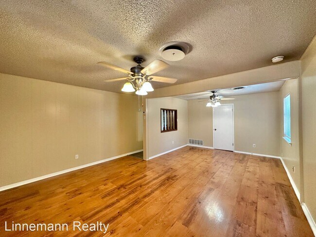 Foto del edificio - 3 br, 2 bath House - 504 Dianne Dr