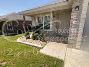Building Photo - 803 A Eastland Dr