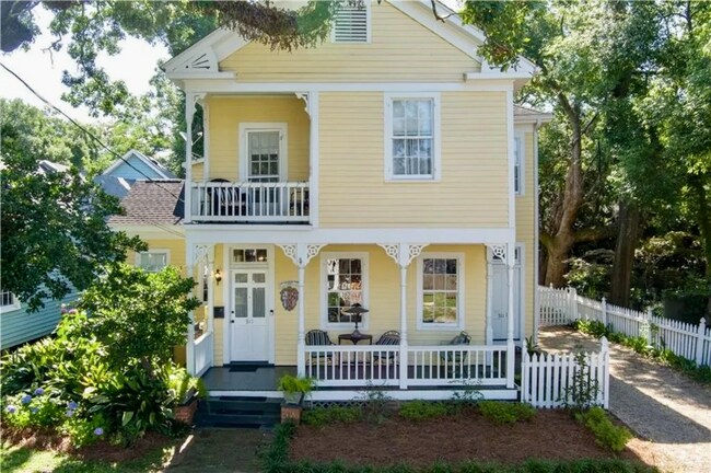 Building Photo - 311 Chatham St