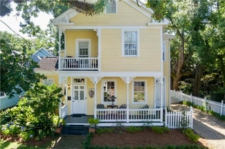 Building Photo - 311 Chatham St