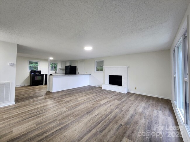 Building Photo - 12719 Cottonville Rd