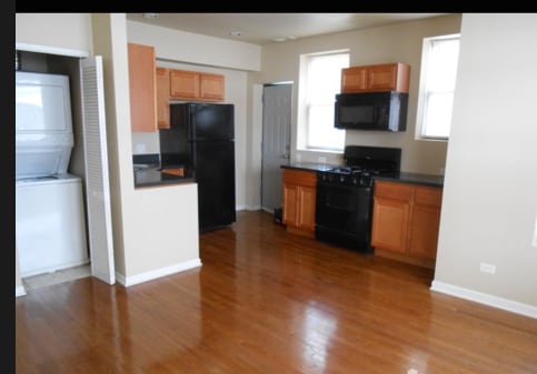 Photo - 7853 S Bennett Ave (Chicago, IL)