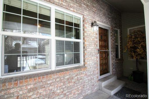 Foto del edificio - 1422 E Nichols Dr