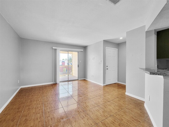 Building Photo - 2626 Holly Hall St