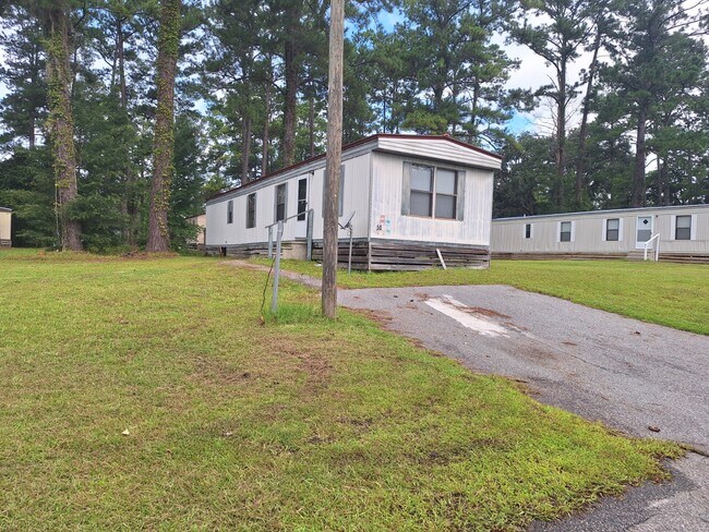 Building Photo - 1600 Dunlevie Rd